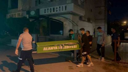 Alanya’da 5 katlı binada yangın: 1 kişi hayatını kaybetti