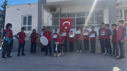 Mut’lu öğrencilerden Filistin’e destek