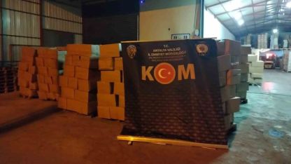 Antalya’da çok sayıda kaçak ürün ele geçirildi