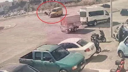 Antalya’da taksi ile çarpışan motosikletli yaralandı
