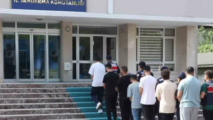 Mersin’de aranan 14 hükümlü yakalanıp cezaevine teslim edildi