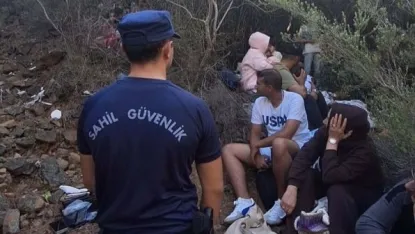 Fethiye'de 59 kaçak göçmen ile 3 organizatör şüphelisi yakalandı