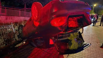Burdur’da otomobil takla attı, dereye düşmekten son anda kurtuldu