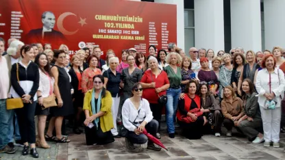 102 sanatçıdan 102 eser