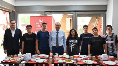 Kepez’in Öğrenci Kent Lokantası'na yoğun ilgi