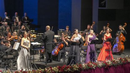 Sezonun ilk prömiyeri Yevgeni Onegin