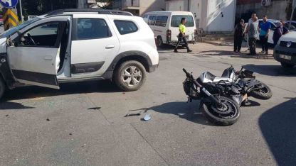 Otomobille motosiklet çarpıştı: 1 yaralı