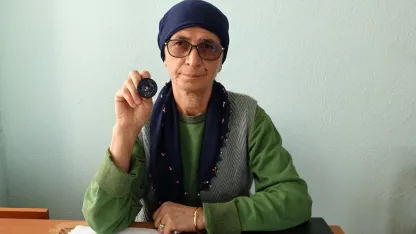 Mahallenin ilk kadın muhtarı, 16 yıldır mührü kaptırmadı