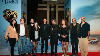 'Tavşan İmparatorluğu' seyirciyle buluştu