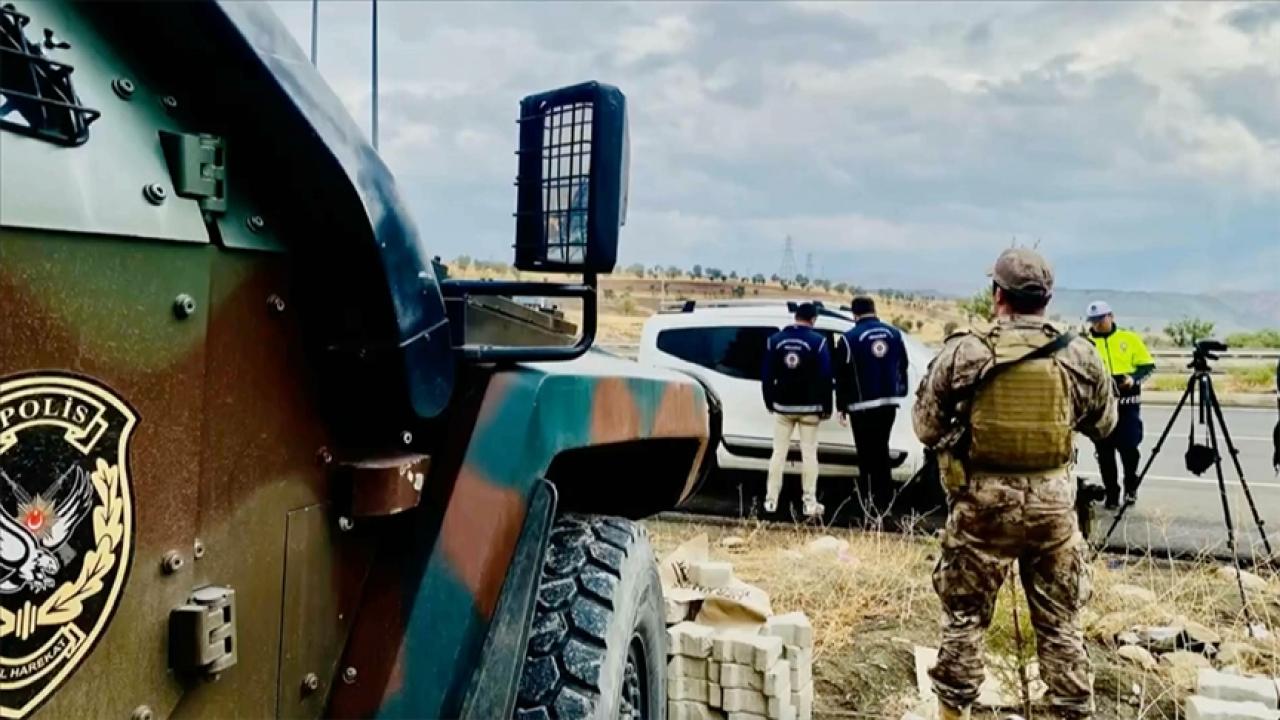 81 ildeki denetimlerde 169 göçmen kaçakçısı yakalandı!