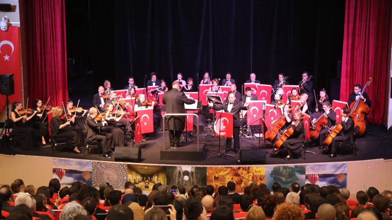Antalya Devlet Senfoni Orkestrası'ndan Cumhuriyet Bayramı Konseri