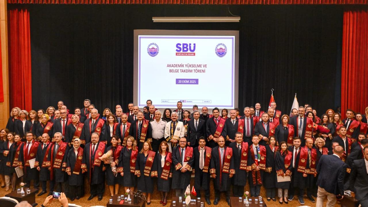 Antalya Eğitim ve Araştırma Hastanesi’nde 2025–2026 Akademik yılı açıldı
