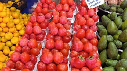 Antalya semt pazarında Hurma fiyatları cep yakıyor