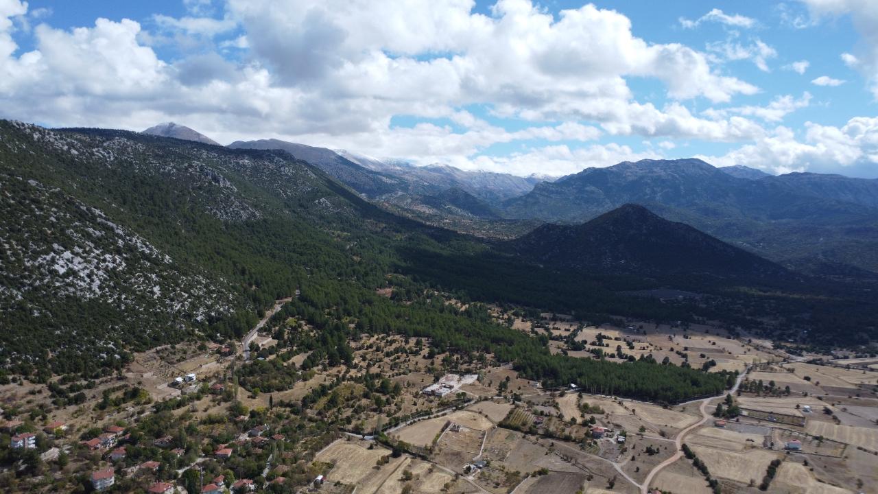 Antalya&#039;da Göktepe ve Yıldız dağlarına kar yağdı