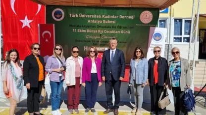 Antalya’da kız çocukları için farkındalık etkinliği: “Geleceğim Ellerimde”