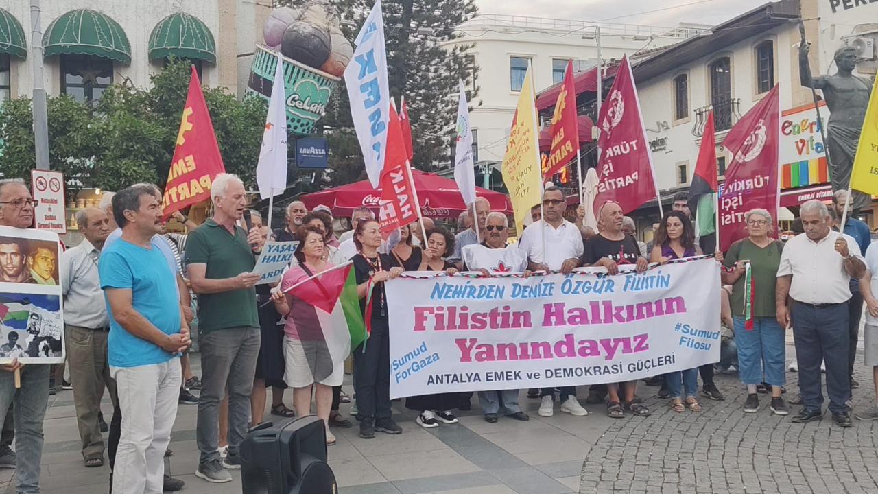 Antalya’da Sumud Filosu&#039;na destek sürüyor