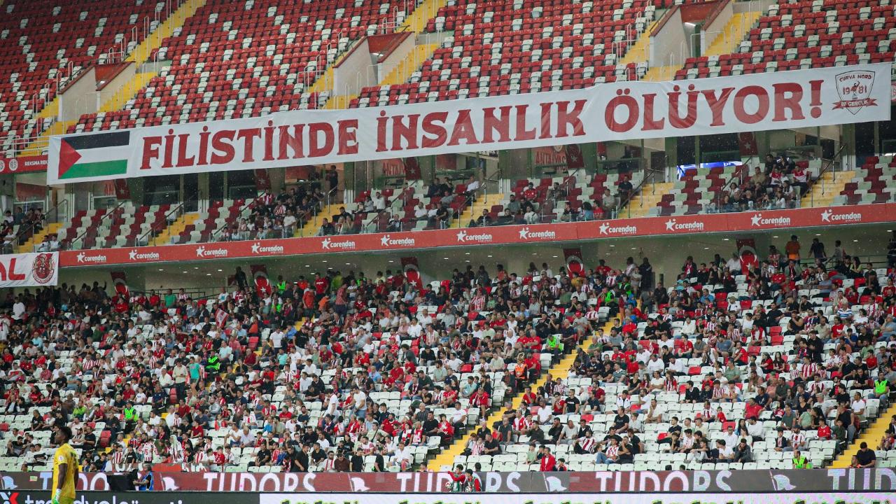 Antalyaspor–Başakşehir maç biletleri 7 TL’den satışta!