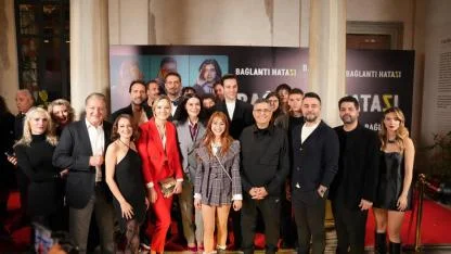 "Bağlantı Hatası" Altın Portakal'dan sonra bir gala daha yaptı