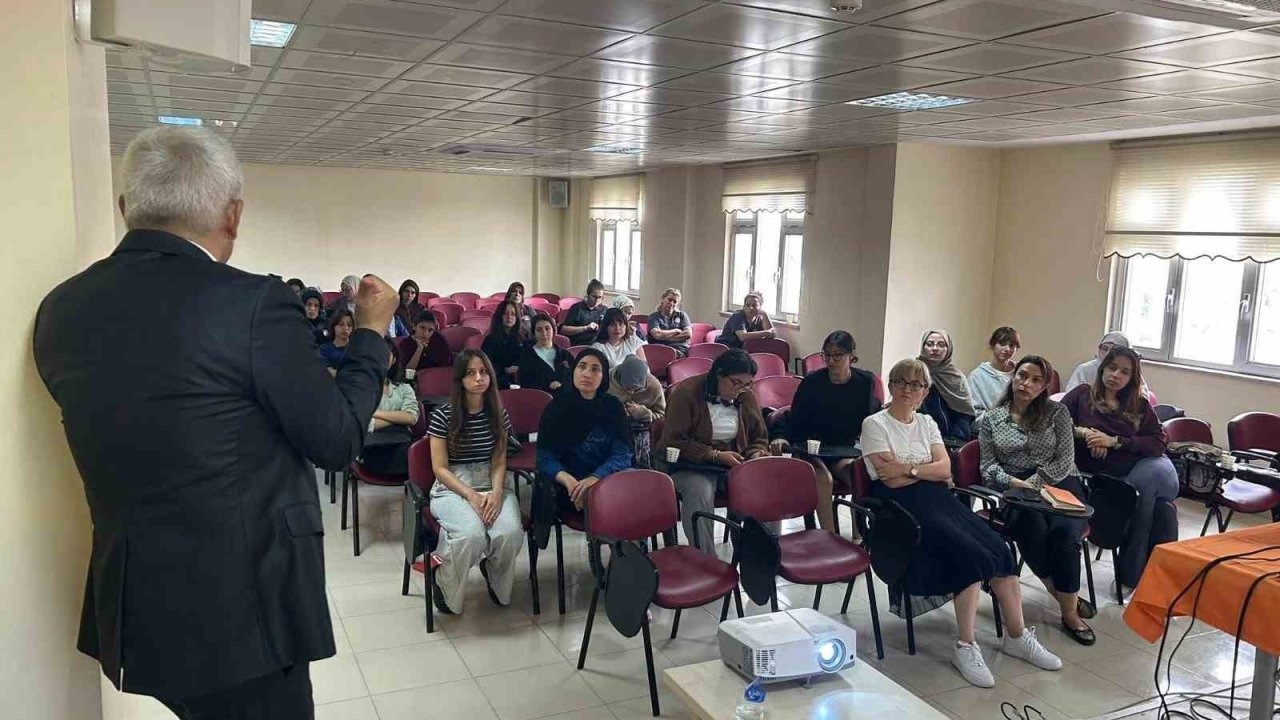 Başhekim Opr. Dr. Mehmet Deniz’den &quot;Kadın Sağlığı ve Hijyen&quot; semineri