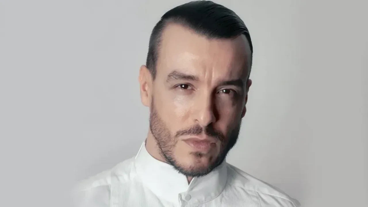 Cem Adrian, Antalyalılara unutulmaz bir gece yaşatacak!
