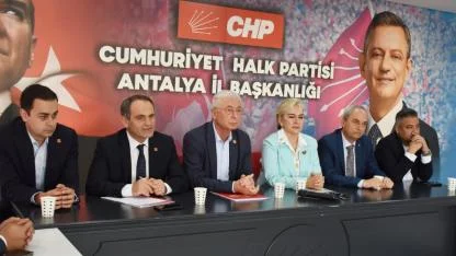 CHP Genel Merkez Heyeti Antalya’da: “Seçilmiş belediye başkanlarımızla dayanışma içindeyiz”