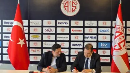 Erol Bulut’tan ilk açıklama: “Antalyaspor’da istikrar ve başarı hedefliyoruz”