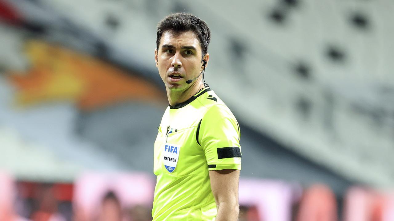 Hakem Arda Kardeşler ceza aldı!