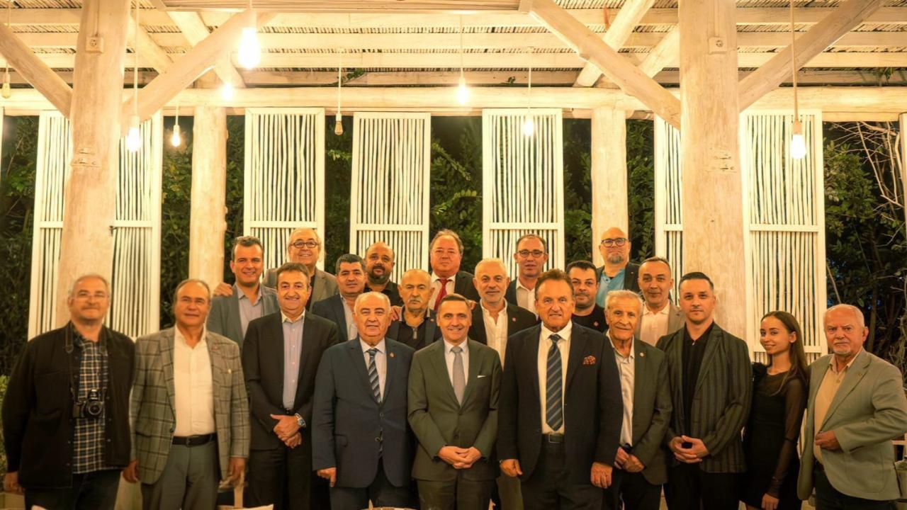 Hüseyin Baraner Antalyalı gazetecileri Thomas Bösl ile buluşturdu