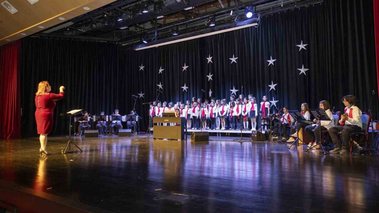 Mersin’de Çocuk Kampüsleri 29 Ekim coşkusunda tek yürek oldu