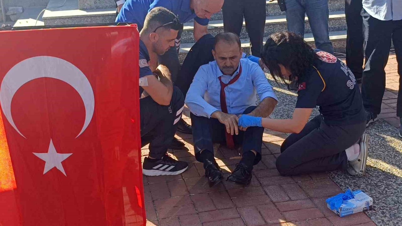 Muhtarlar Günü’nde kürsüde konuşan muhtar baygınlık geçirdi