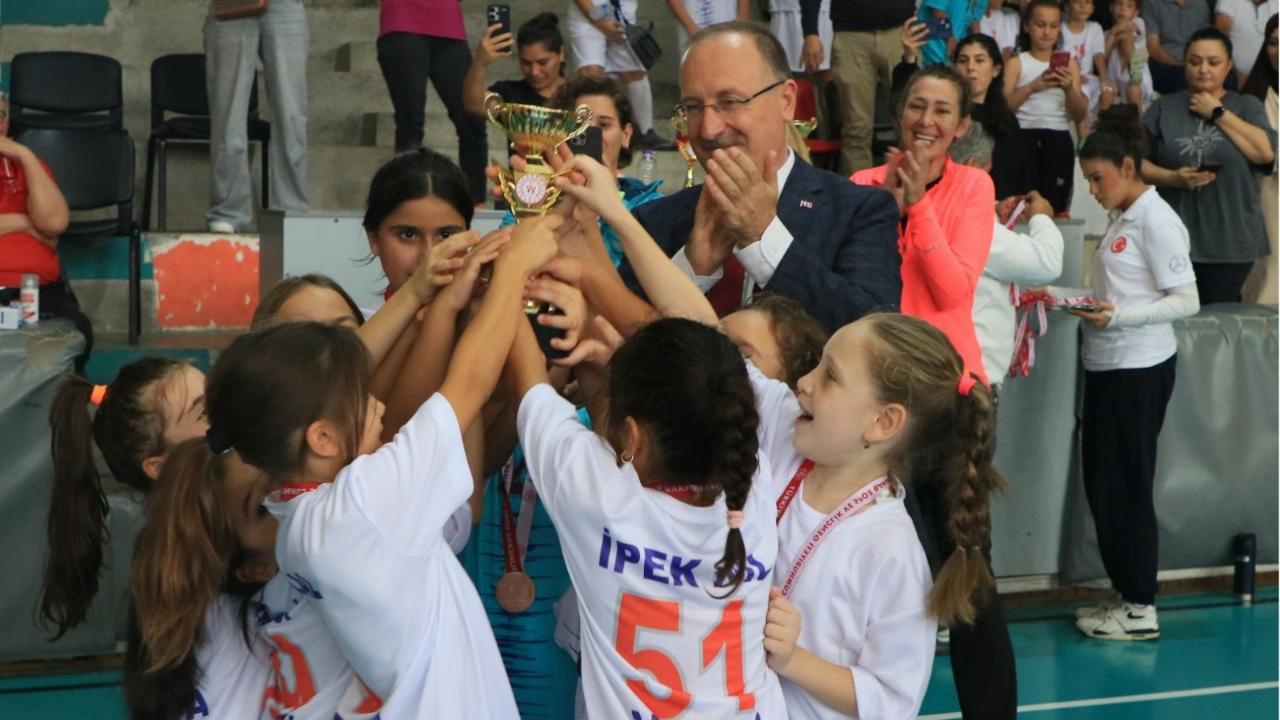 Muratpaşa&#039;da &quot;Üç Adımda Zirveye&quot; projesi düzenlendi