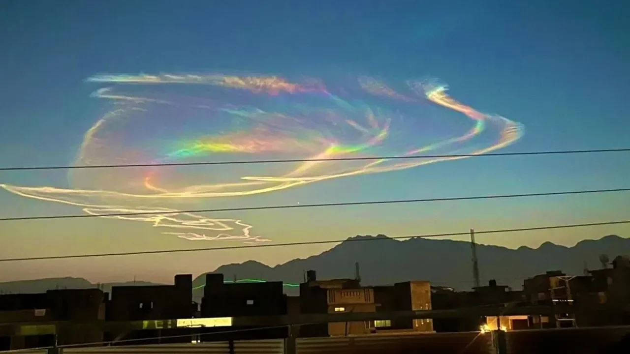 Pakistan’da büyüleyici doğa olayı!