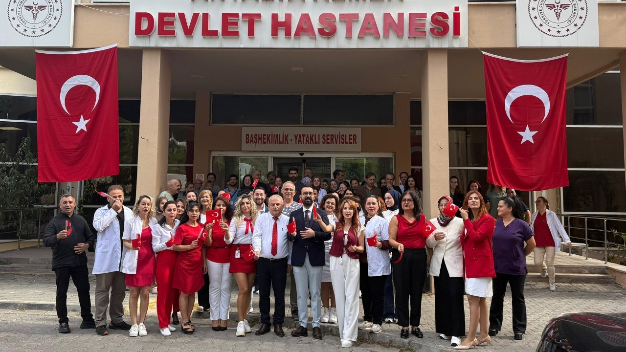 Sağlık çalışanlarından Cumhuriyet Bayramı kutlaması