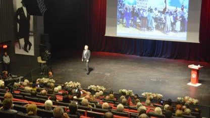 Sinan Meydan Muratpaşa’da Cumhuriyet’i anlattı