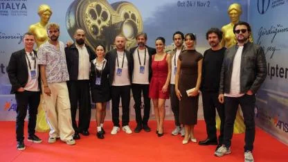 Sunay Terzioğlu’nun “Bağlar, Kökler ve Tutkular”ı Altın Portakal’da seyirciyle buluştu
