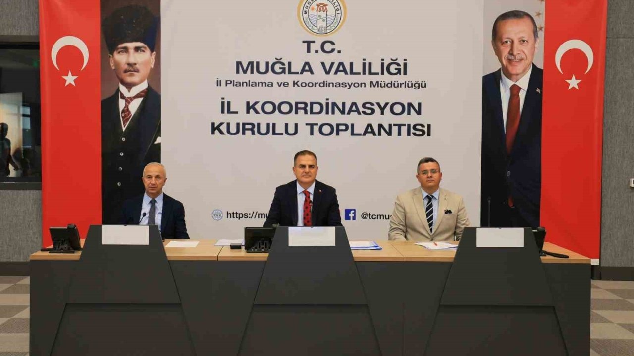 Vali Akbıyık’tan eski tip sürücü belgesi uyarısı