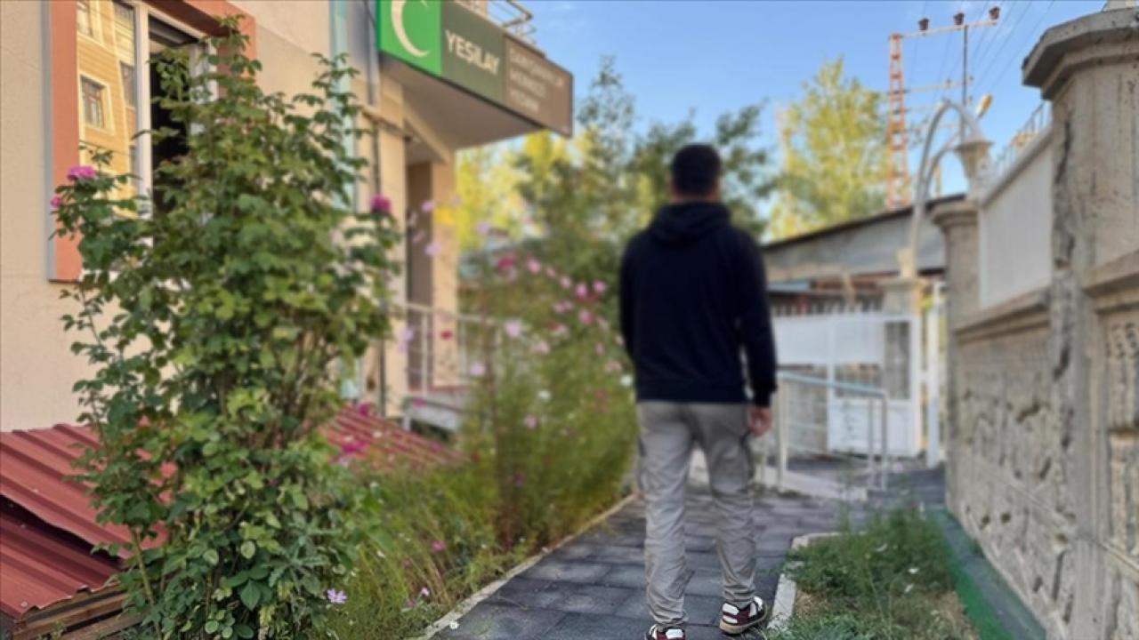 Yeşilay, bağımlılıktan kurtardığı kişilerin hayatına yeni kapı da aralıyor