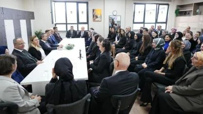 24 Kasım Öğretmenler Günü bu yıl "Hatıran Yeter" temasıyla kutlanacak