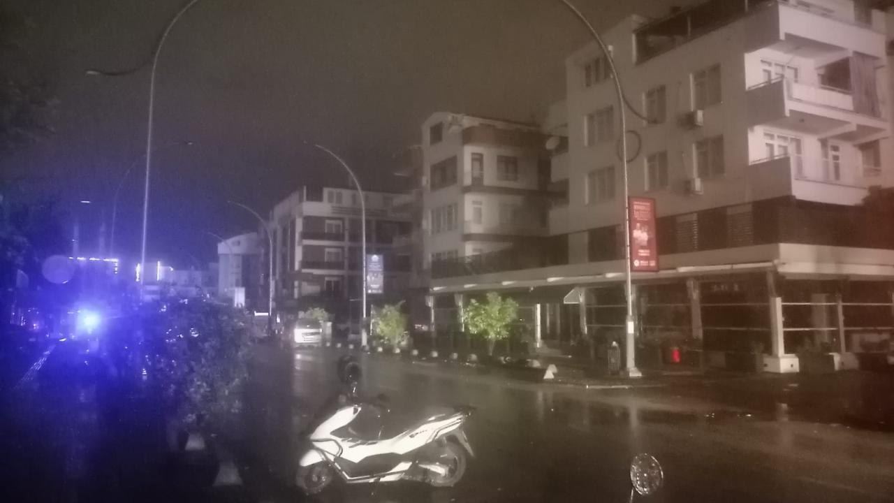 5 saatlik kesinti vatandaşları isyan ettirdi