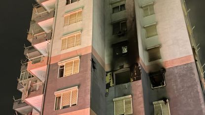 Yangında ev kullanılamaz hale geldi, sahibi yaralandı