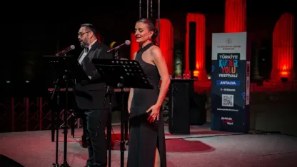 Antalya kültürle nefes alıyor, sanatla parlıyor