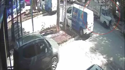 Antalya’da atık toplayıcıların çöp kavgasında kan aktı: "Vergisini ödüyorum" deyip elinden bıçakladı