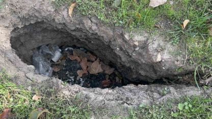 Isparta’da elma bahçelerinde yaklaşık 1 metrelik obruklar oluştu, bazı evlerin duvarları çatladı