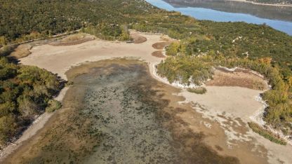 Suyu 300 metre çekilen Kovada Gölü'nün 'milli park' özelliği tehlikede