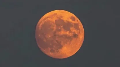 Antalya semalarında 'Kunduz Süper Dolunayı' görüntülendi