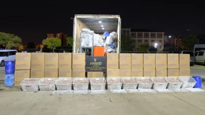 Antalya'da 'rekor' uyuşturucu operasyonu; 1 milyon 901 bin hap ele geçirildi