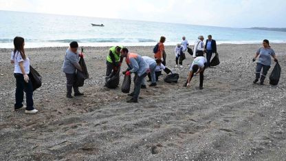 Çamyuva Sahili’nde temizlik