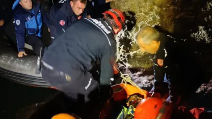 Falezlerden düştü, itfaiye ve AFAD kurtardı