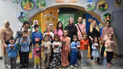 Kepez'in miniklerinden Atatürk'e sevgi dolu izler