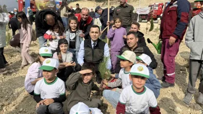 Çamlıyayla’da geleceğe nefes olacak fidanlar toprakla buluştu